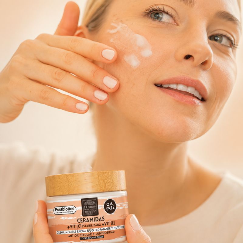 Crema Mousse Facial DÚO Ceramidas Y Vitamina C 50ML - Imagen 2